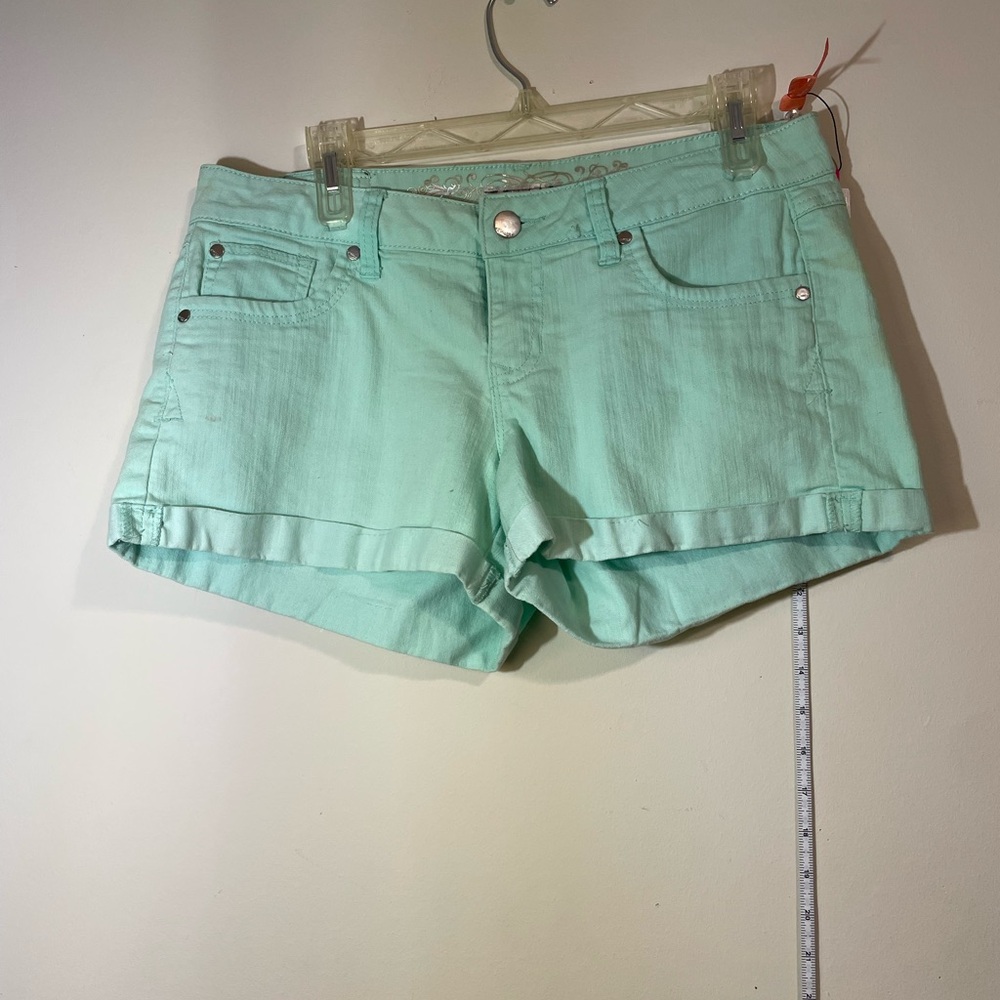 Express Shorts women’s‎ Size 6 Mint Green cuff bottom shorts Jean material